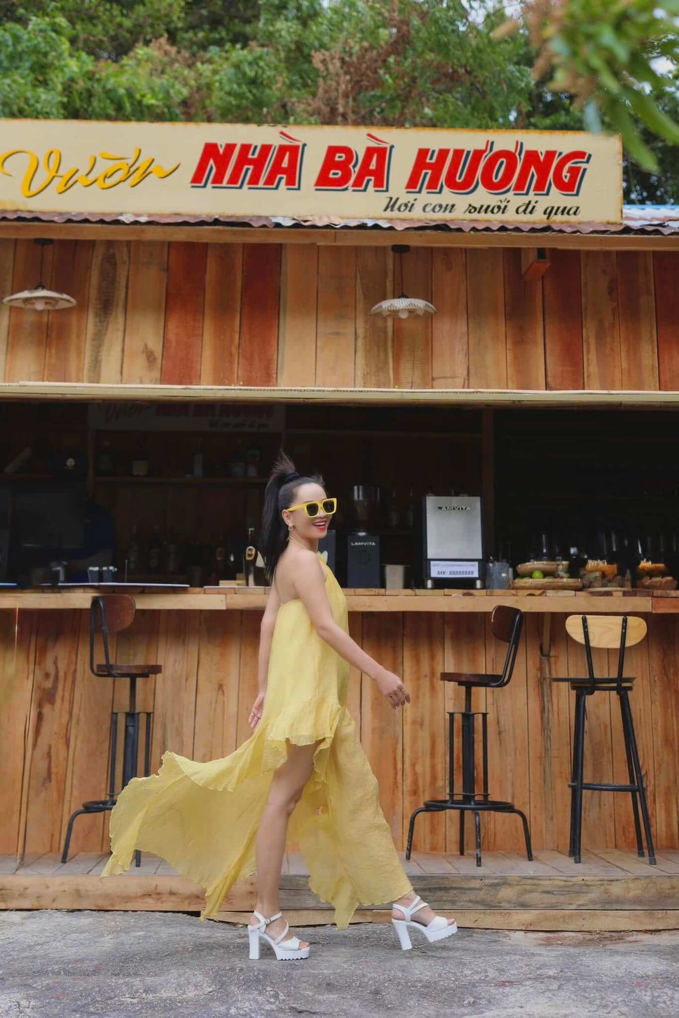 Check in Quán Vườn Nhà Bà Hương trên suối Lồ Ồ