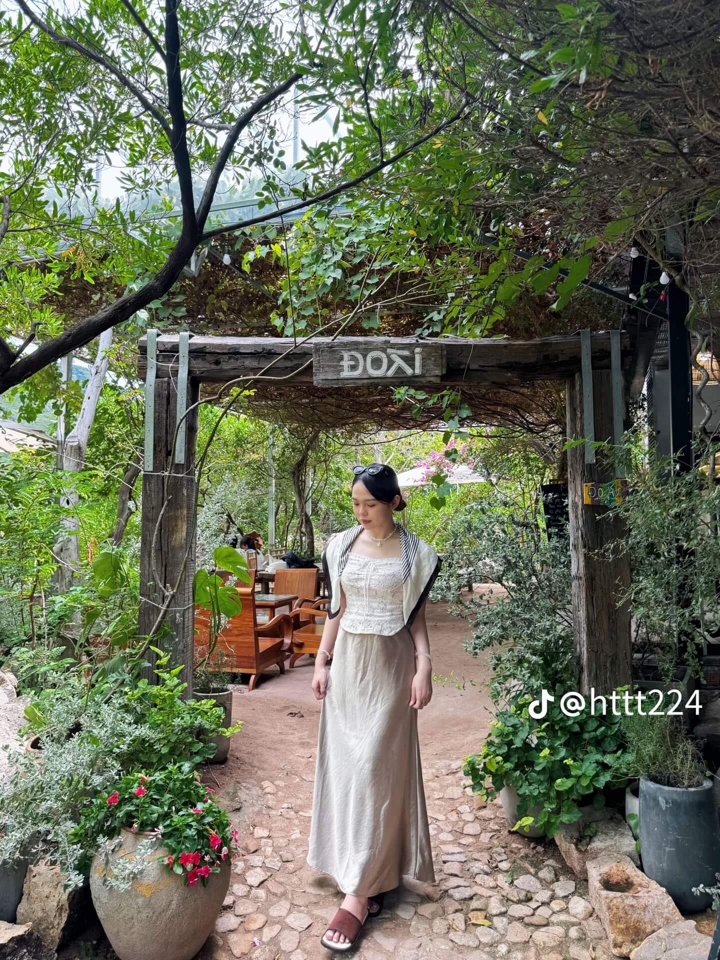 Cafe Đoài là một điểm đến nổi tiếng trên bản đồ du lịch Vĩnh Hy